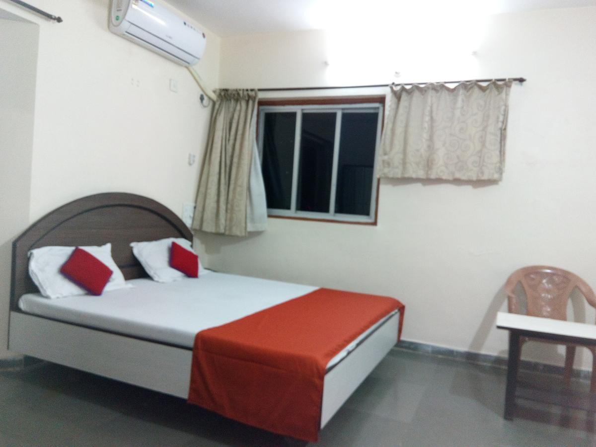 آليباغ Hotel Guruji المظهر الخارجي الصورة